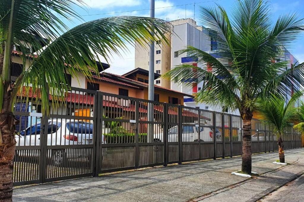 100Mts Da Praia Com Churrasqueira, Piscina E Wi-Fi カラグァタトゥバ エクステリア 写真