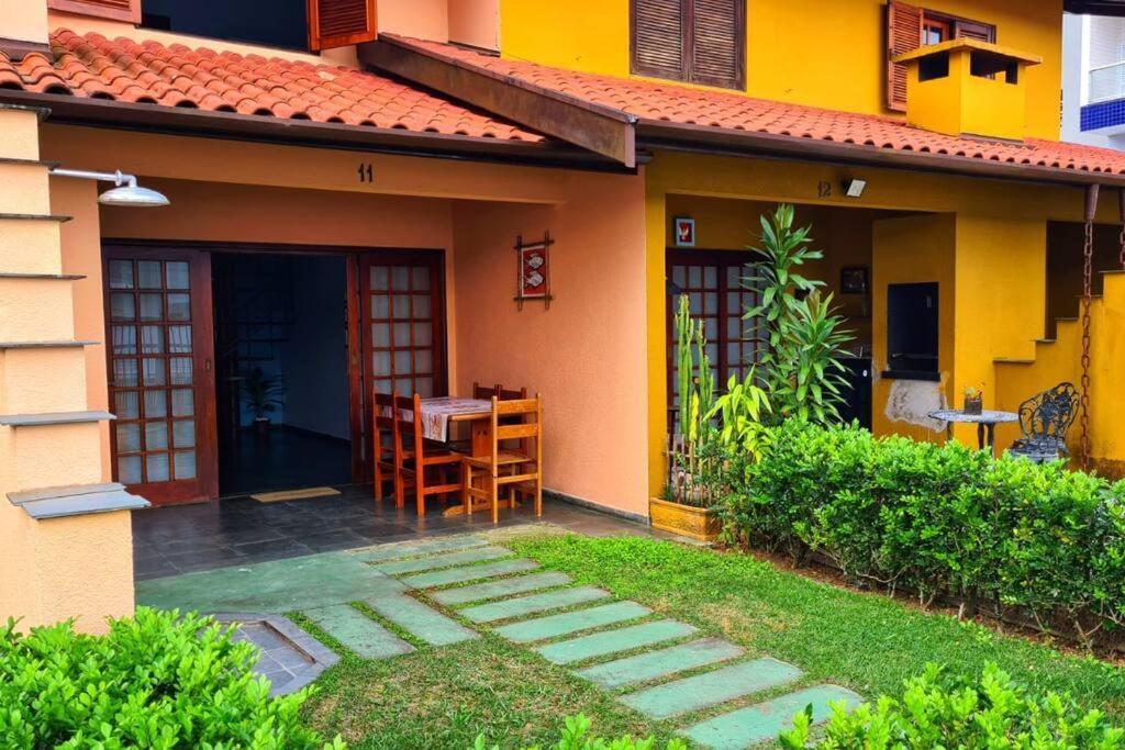 100Mts Da Praia Com Churrasqueira, Piscina E Wi-Fi カラグァタトゥバ エクステリア 写真